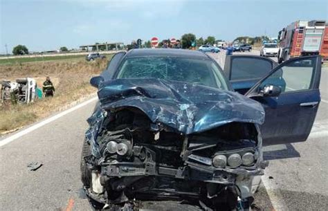 Foggia Due Diciannovenni Morti In Un Incidente Stradale