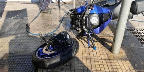 Messina Scontro Fra Un Auto E Una Moto In Via Cannizzaro Ferito Un