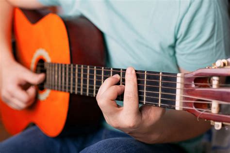 Les Accords Barrés à La Guitare Les Meilleurs Conseils Guitarronix