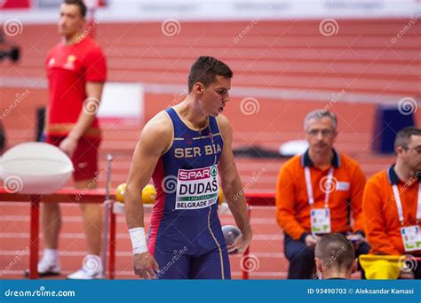 Atletismo Mihail Dudas Heptathlon Del Hombre Lanzamiento De Peso