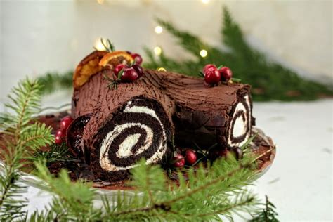 The History Of Christmas Traditions The Yule Log Owlcation