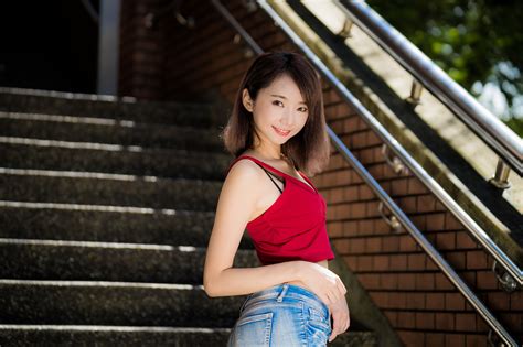 4K Asian Pose Stairs Glance Brown Haired HD Wallpaper Rare Gallery