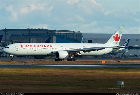 C FIVQ Air Canada Boeing 777 333ER Photo By Yoshioyaji ID 331342