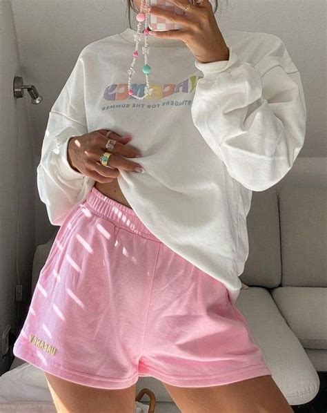 Pin By Kris On Aesthetic Colors♡ Pastel Aesthetic Outfit Pastel