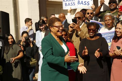 Photos Karen Bass First Woman Elected Mayor Of L A Los Angeles Times