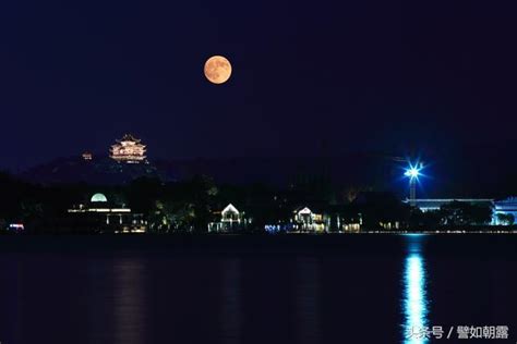 西湖夜色 月到中秋分外明 每日頭條