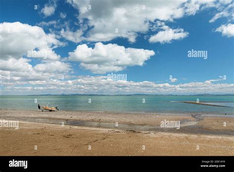 Thames new zealand hi-res stock photography and images - Alamy