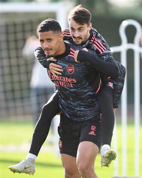 Afcstuff On Twitter A William Saliba Piggyback For Fabio Vieira In