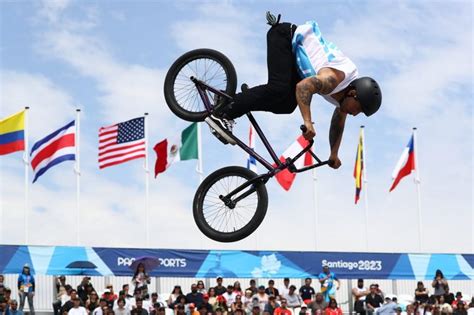 Medalla De Oro Para El Cordob S Jos Maligno Torres En Bmx Juegos