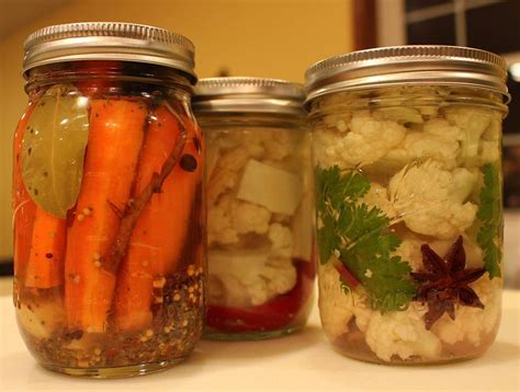 Fermenting Vegetables With Medicinal Herbs