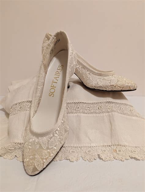 Vintage NOS White Lace Kitten Heels Softaires Sz 4 Bridal Prom Dressy Formal - Etsy