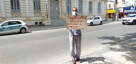 Desempregado H Um Ano Servente De Pedreiro Procura Ajuda Para