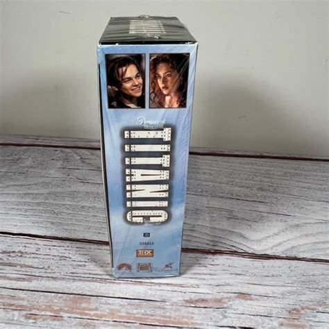 Paramount Media Titanic Vhs 998 2 Tape Set Digitally Remastered