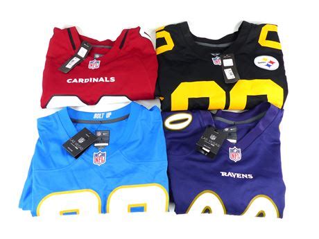 ShopTheSalvationArmy - 4 x NFL Football Jerseys, 00 FAN