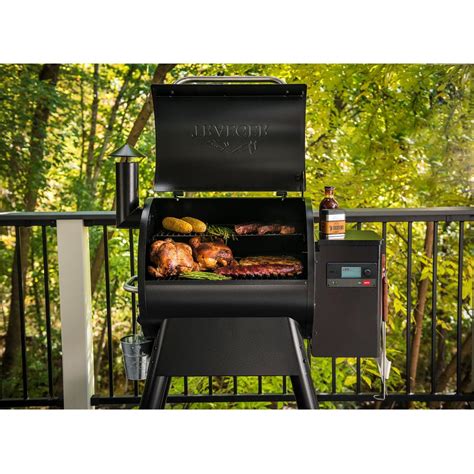 Traeger Traeger® Pro Series 575 Pellet Grill Black Membership Rewards®