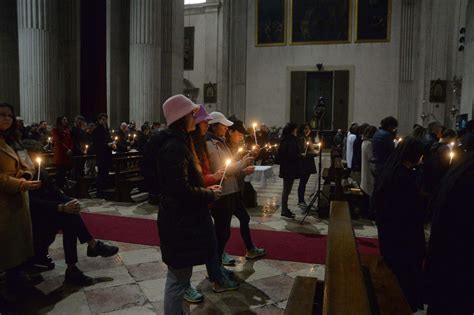 La Veglia Della Notte Santa La Voce Del Popolo