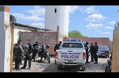 Padre E Hijo Fueron Atacados Con Pu Ales Por Dos Hermanos Padre E