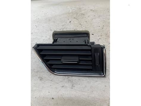 Skoda Octavia Grilles aération tableau de bord stock