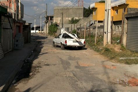 Excesso De Buracos Prejudica Motoristas De Francisco Morato SP1 G1