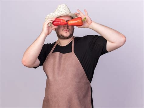 Jardinero Macho Joven Impresionado Con Sombrero De Jardiner A Mostrando