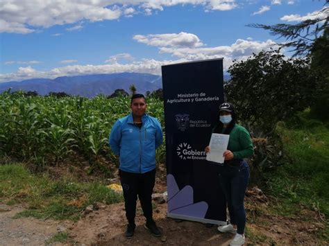 En Carchi El Mag Entrega T Tulos De Propiedad De Tierras Puerta A