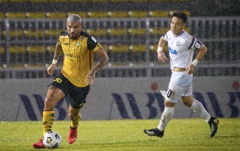 Zagueiro Brasileiro Projeta Volta Da Copa Da Mal Sia Ap S Dias Sem O