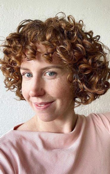 20 Romantic Curly Bob Haircuts Cute Bronde Bob With Bangs