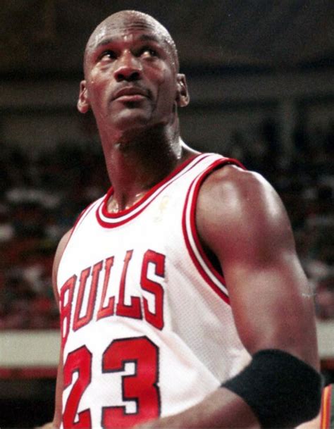 Michael Jordan wears Bulls jersey #23 | Who2