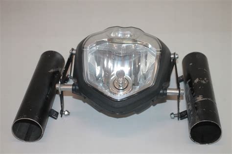 SUZUKI GSF 600 1200 BANDIT 00 05 LAMPA PRZÓD REFLEKTOR MOCOWANIE