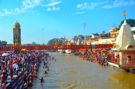 Asia Album Hindu Devotees Take Holy Dip In Ganges River Xinhua