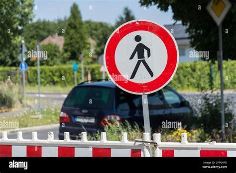 Prohibition Sign For Pedestrians Hi Res Stock Photography And Images