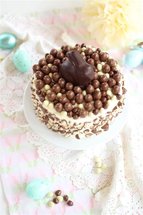 Schoko Bon Torte Ostertorte Mit Schoko Nuss Biskuit Und Haselnuss