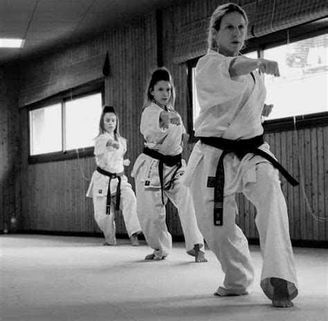 Pin By Brian Paschal On Martial Arts Girl Martial Arts Women Martial