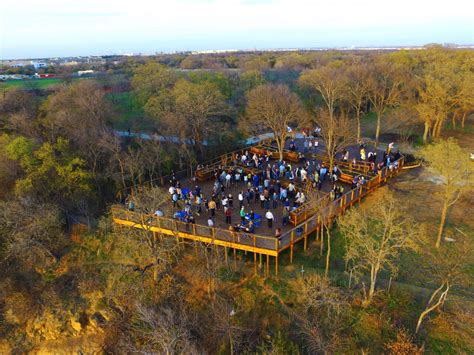 Hundreds celebrate opening of Sunset Point | | Lakeside DFW