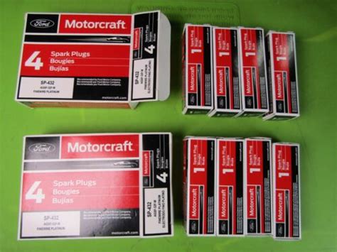 8 Count Motorcraft Spark Plug Set Fine Wire Platinum V8 P N AGSF 32 M