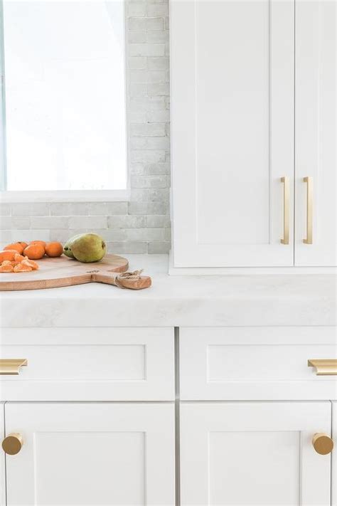 White Shaker Cabinets Gold Pulls Design Ideas