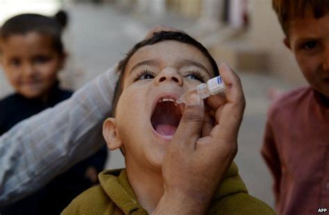 Polio Pakistan Polio Outbreak Hits Record High Bbc News