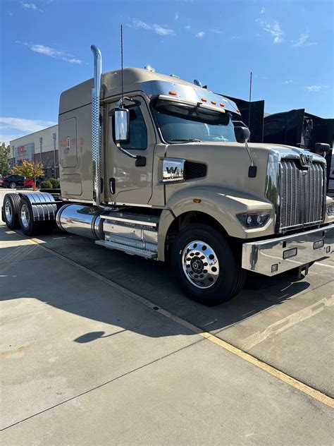 2018 WST 4900EX Excel Truck Group