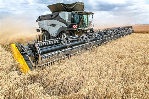 Cr Twin Axial Rotor Combine Harvester Wins Agritechnica Innovation Gold