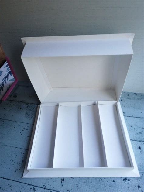 Caja Con Divisiones Tapa Separada 25x20x6 Insumos Pasteleros Nqn