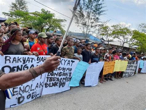 Pemekaran Dob Di Papua Dpr Diminta Tunda Pembahasan Tunggu Putusan Mk