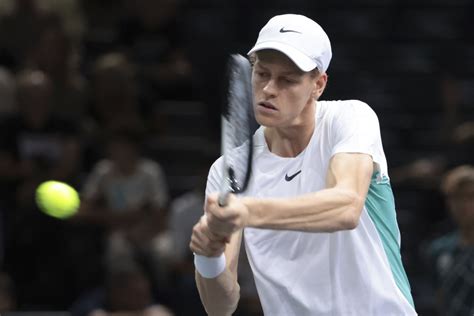 TENNIS ATP FINALS JANNIK SINNER NELLA STORIA BATTE RUNE E SOGNA LA