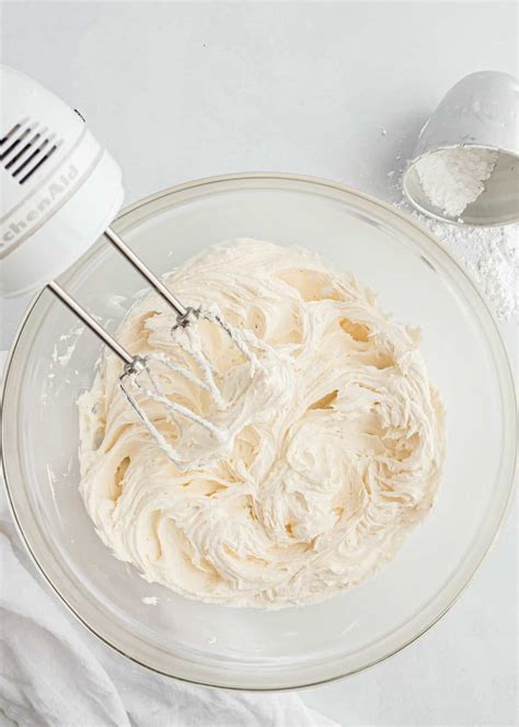 EASY Buttercream Frosting Recipe - I Heart Naptime