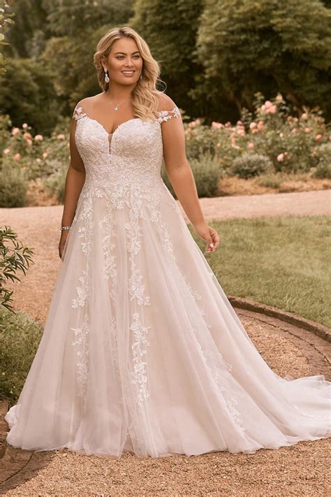 Plus Size Wedding Dress Brands You Will Love Uk