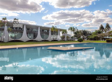 Oscar niemeyer alvorada palace brasilia fotografías e imágenes de alta