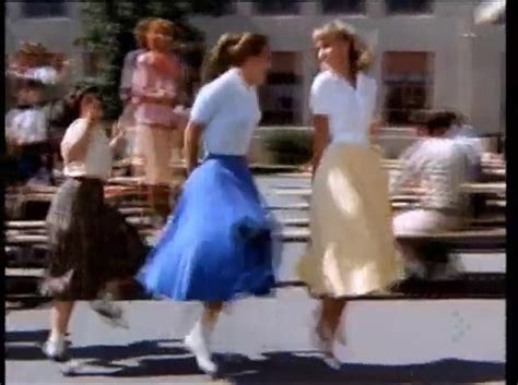 Grease - Summer Nights Screencap - Grease the Movie Image (16004425 ...