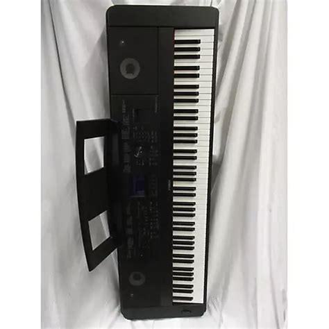 Used Yamaha DGX 660 Keyboard Workstation | Guitar Center