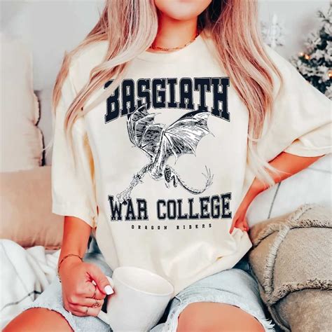 Vintage Basgiath War College Shirt Fourth Wing T Shirt Dra Inspire