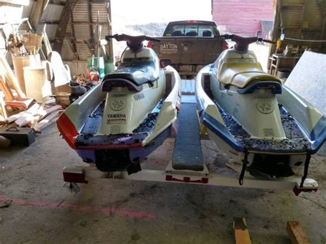 1996 And 94 Yamaha Wave Raider Jet Skis With Shorelander Trailer 1800