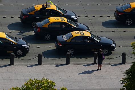 El Conflicto De Los Taxis Con Uber Y Valoraci N De Las Empresas